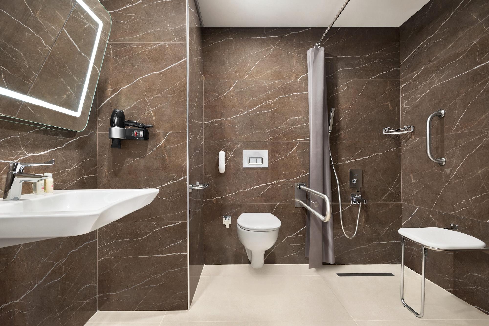 מלון Ramada By Wyndham Izmir Aliaga מראה חיצוני תמונה