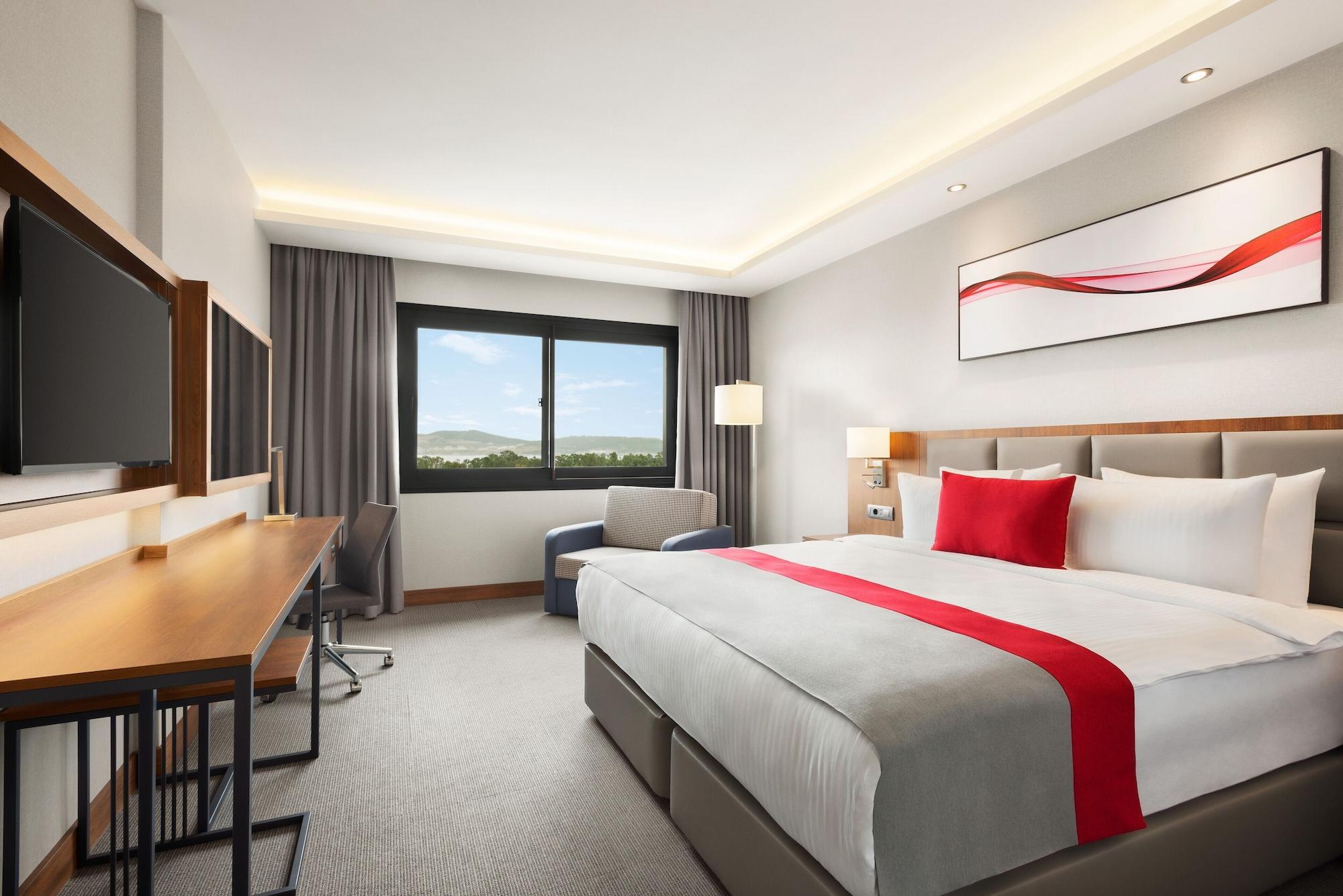 מלון Ramada By Wyndham Izmir Aliaga מראה חיצוני תמונה