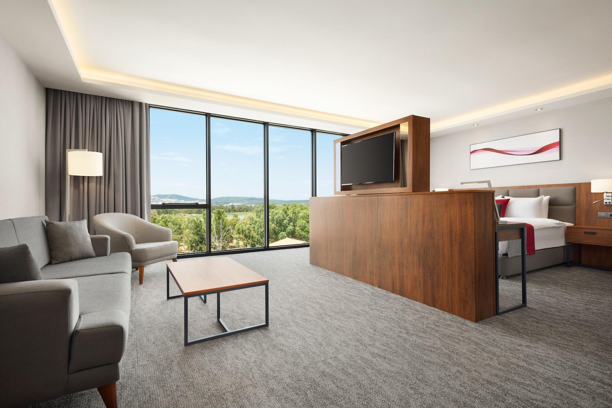 מלון Ramada By Wyndham Izmir Aliaga מראה חיצוני תמונה