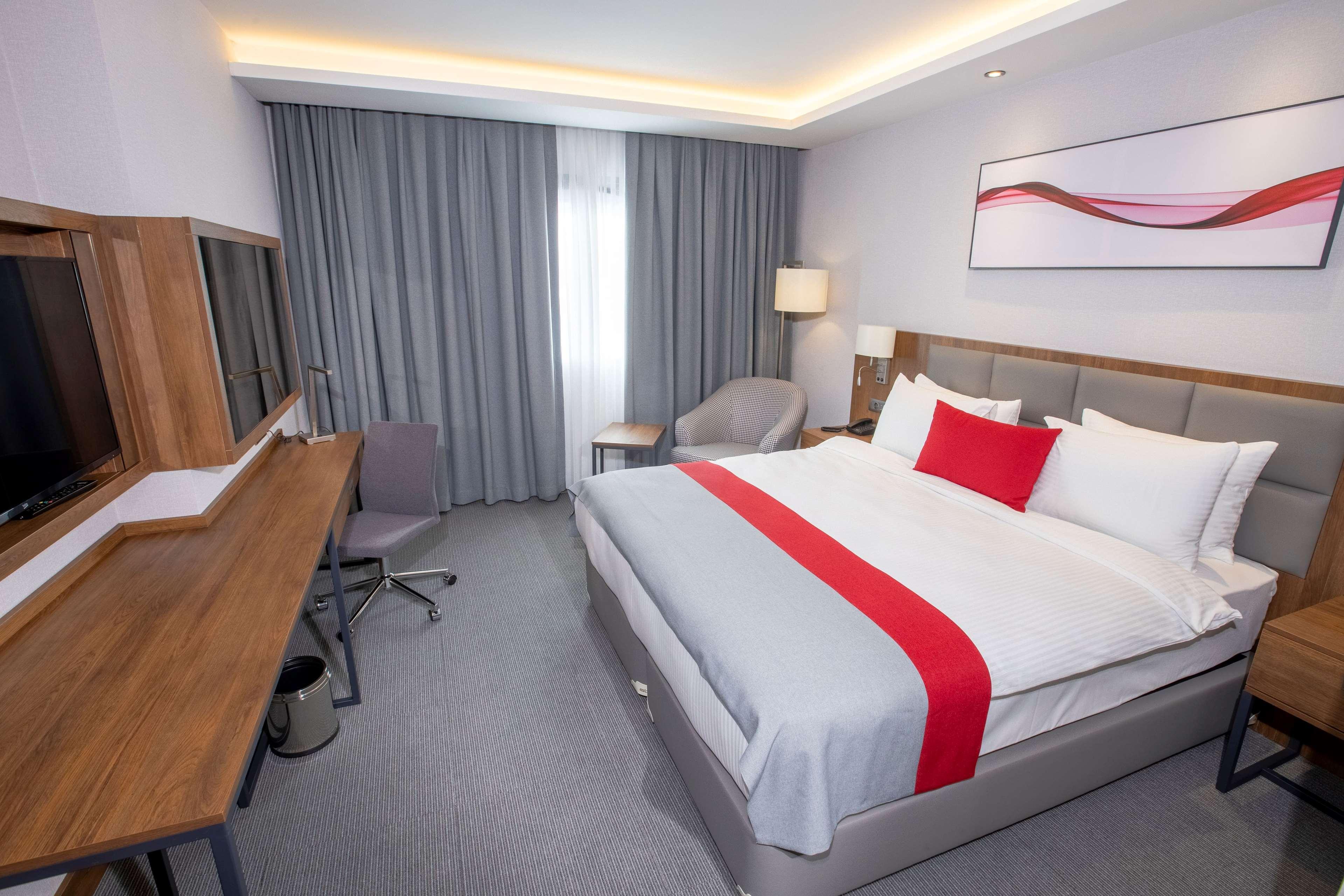 מלון Ramada By Wyndham Izmir Aliaga מראה חיצוני תמונה